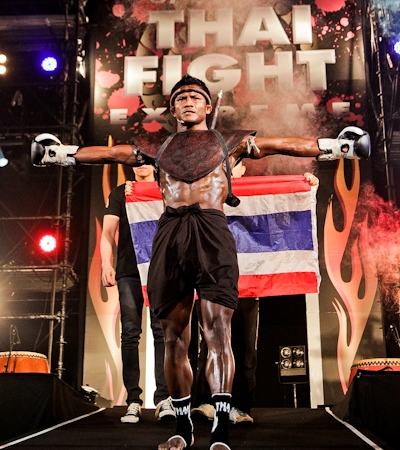 Buakaw Por Pramuk Muay Tahi