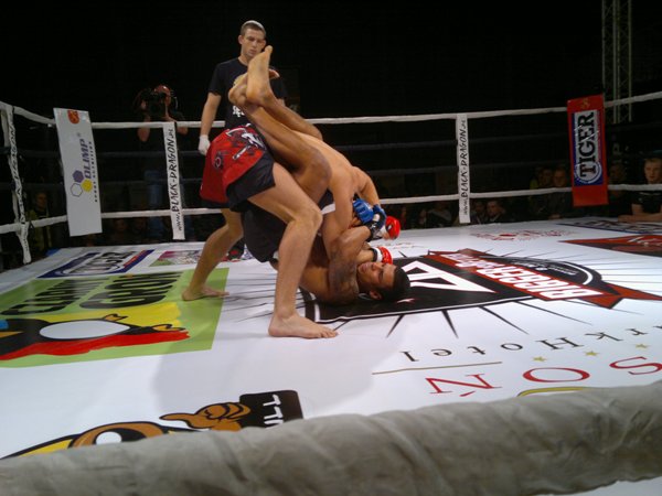 Salim Touahri vs Igor Smith