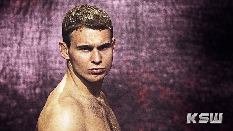 KSW 22 Strus vs Azaitar