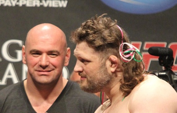 Dana White Roy Nelson