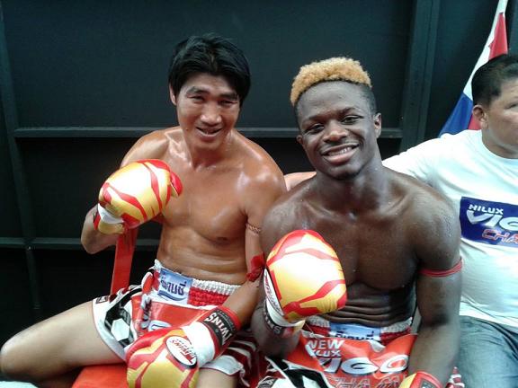 Somrak Kamsing vs Victor Ngabe