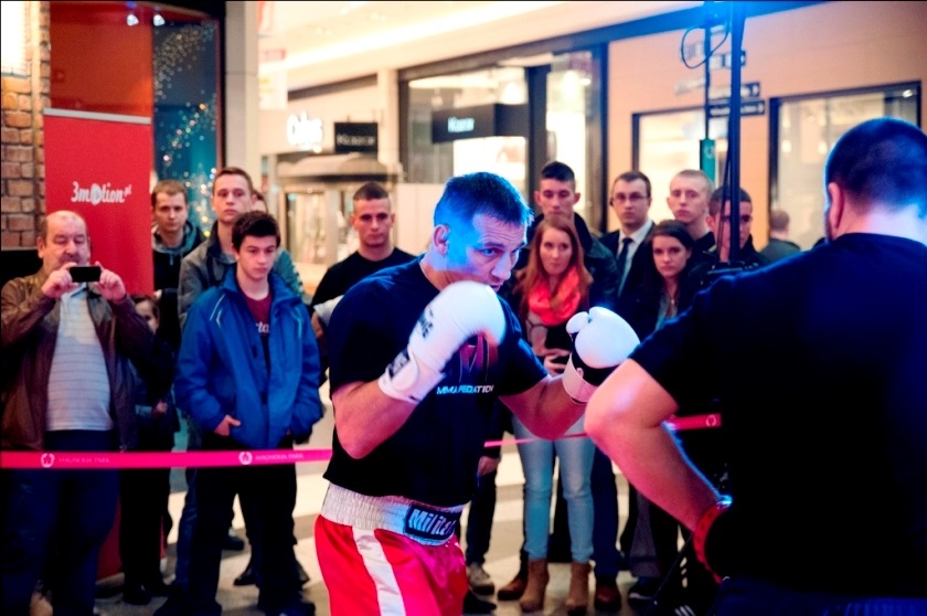 fot. fen-mma.com - Wojciech Bartnik