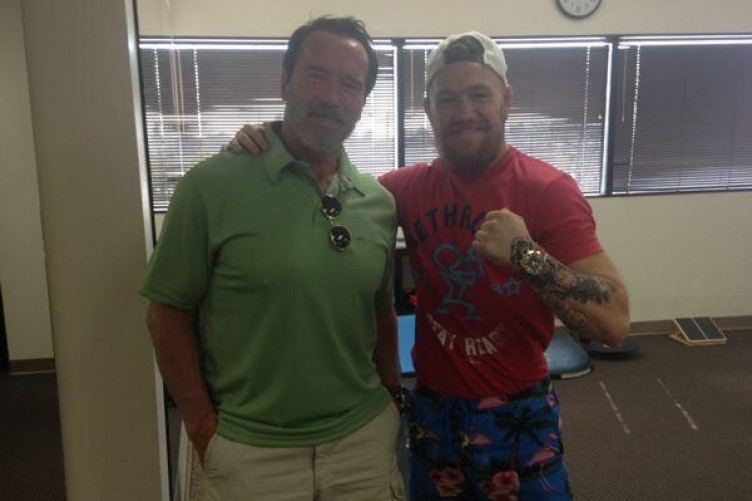 Arnold Schwarzeneger i Conor McGregor