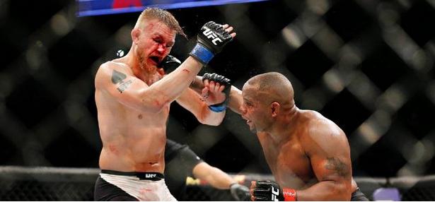 Gustafsson vs Cormier