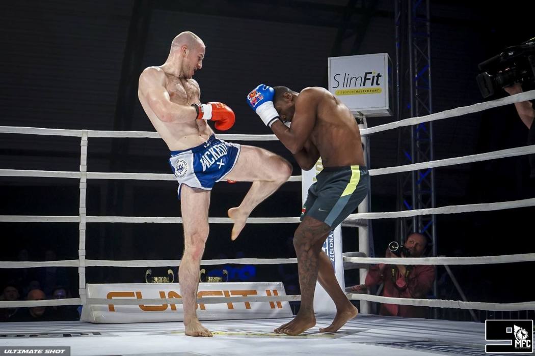 fot. Ultimate Shot Studio - MFC 9