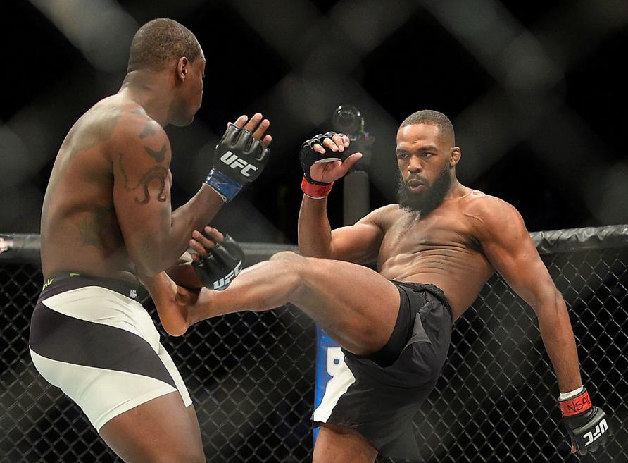 Jon Jones UFC 197