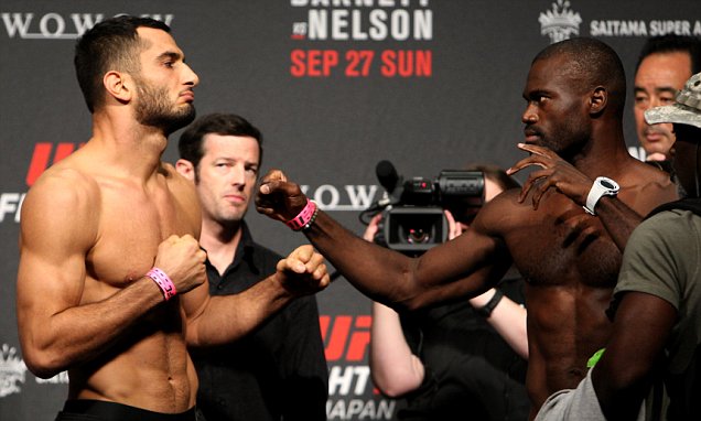 Mousasi vs Hall