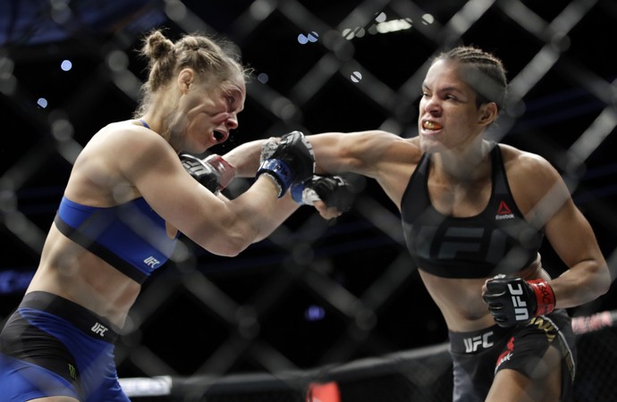 Rousey vs Nunes