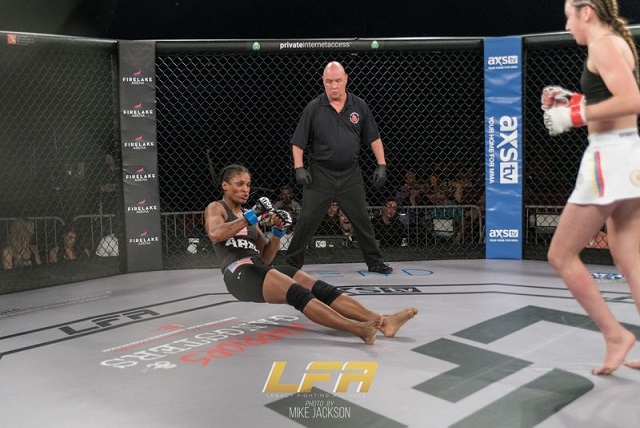 Sabina Mazo vs. Jamie Thorton