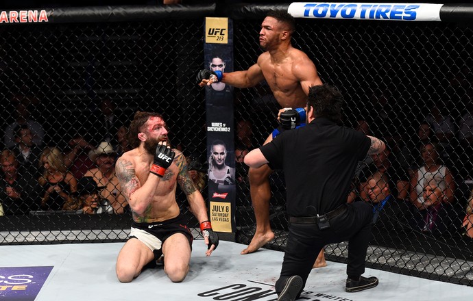 Michael Chiesa vs Kevin Lee