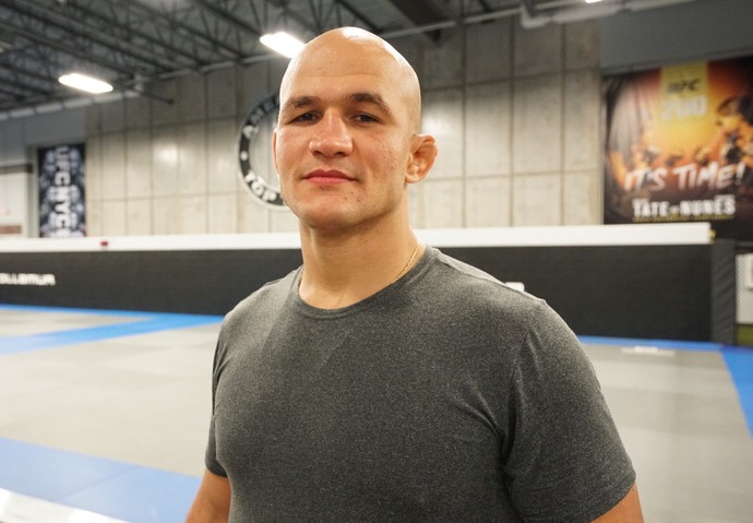 JUNIOR DOS SANTOS