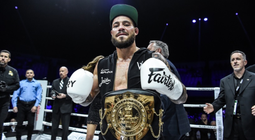 Glory 52 Robin van Roosmalen