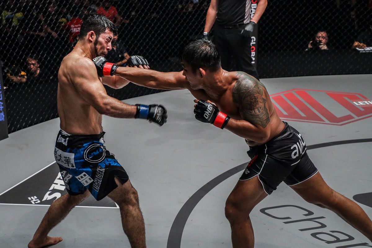 Aung La Sang vs Ken Hasegawa