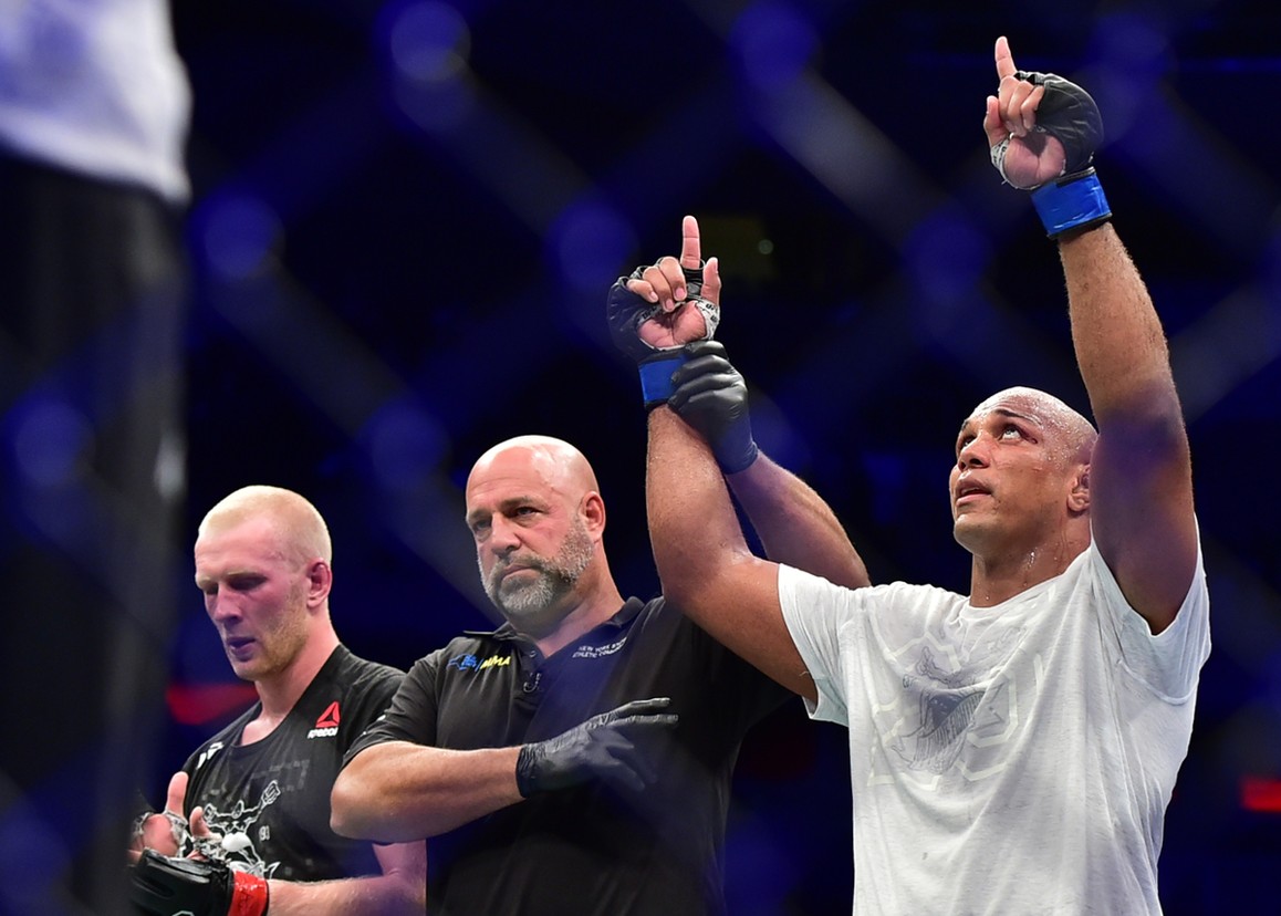 Adam Wieczorek vs Marcos Rogerio de Lima