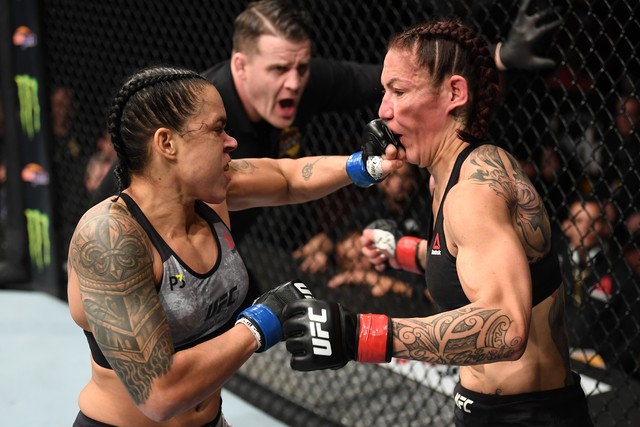 Amanda Nunes vs Cris Cyborg