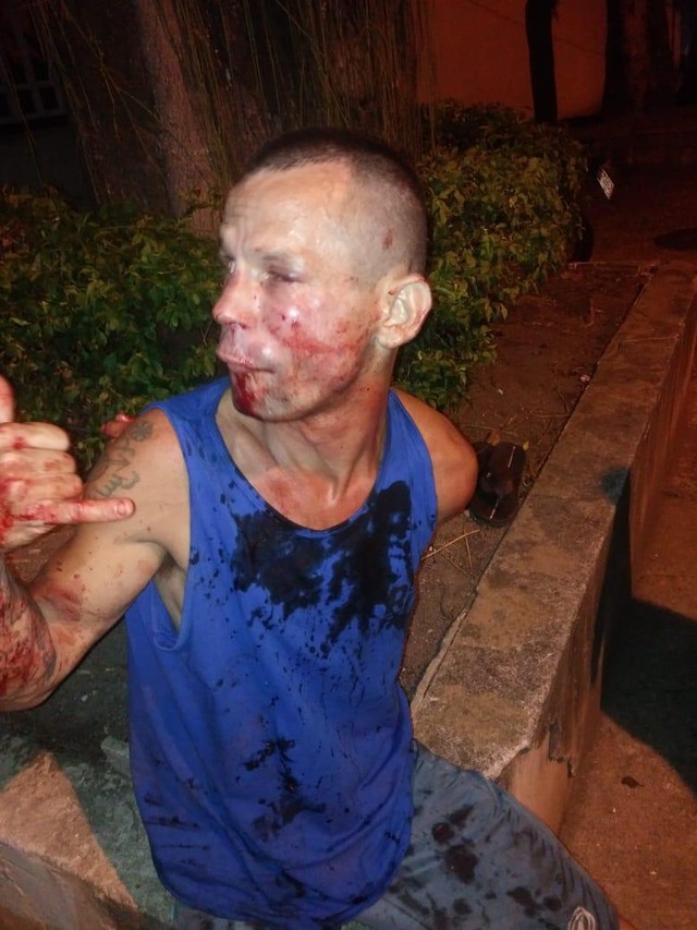 Polyana Viana vs napastnik