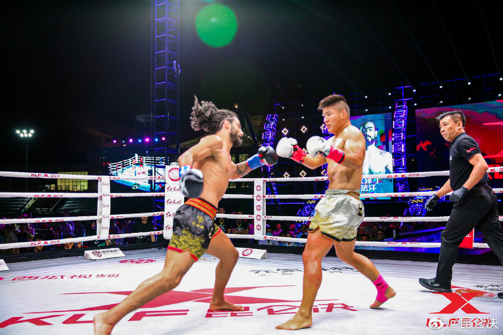 Izzeddin Nafez vs Wei Ninghui