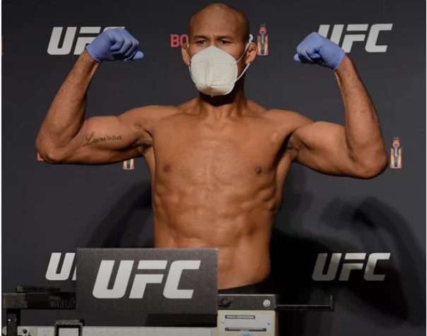 Ronaldo Jacare Souza coronavirus