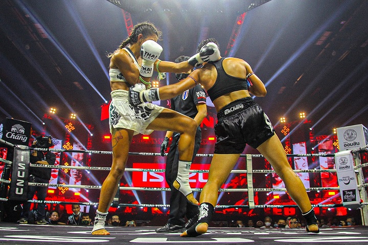 Thai Fight Begins Petchjeeja Lukjaoporongtom