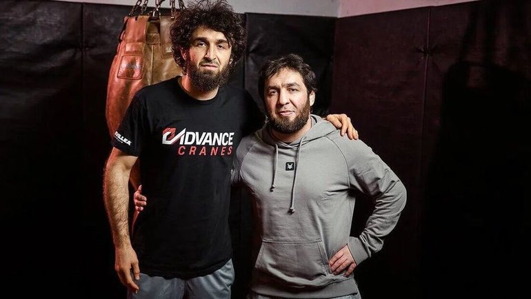 Zabit Magomedsharipov, Uhakaev