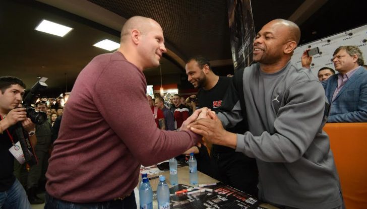 Emelianenko vs Jon Jones Jr.
