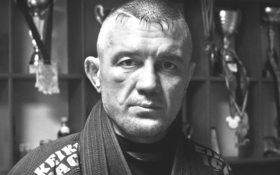 ZADUSZKI W SPORTACH WALKI 