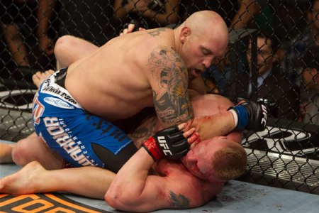 UFC 116 Lesnar Carwin