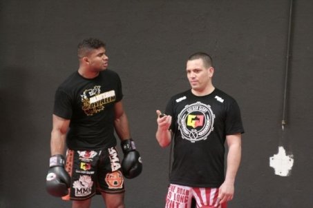 MMA: Trener Martijn de Jong o zwolnieniu Overeema ze Strikeforce!